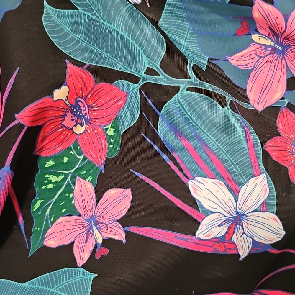 NWT Binlowis Swimwear One-Piece Ruffle Sleeve Floral Swimsuit Small & Large - Picture 7 of 7